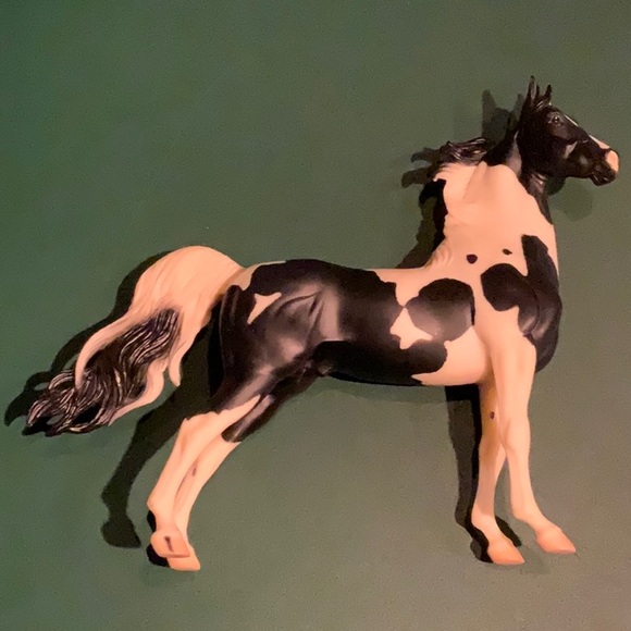 Breyer Other - Breyer horse black and white standing saddlebred stallion #1141